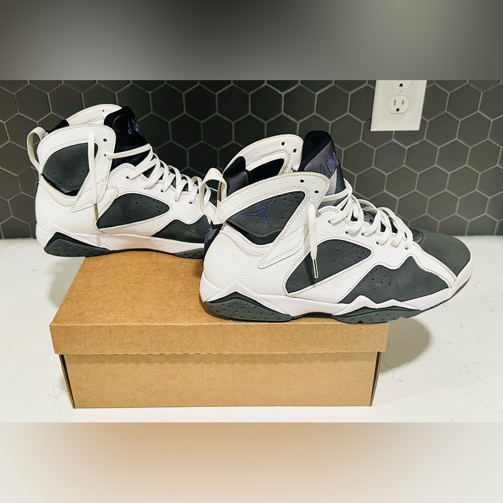 Nike Air Jordan 7 retro “FLINT” Grey/White. Pre owned. Replacement box.